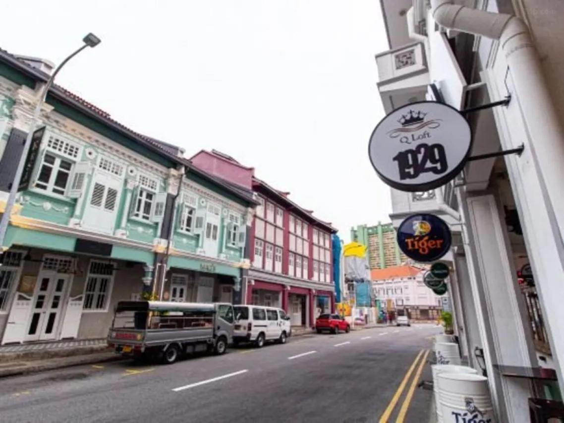 A Chinatown- Newly Renovated Hotel 3*