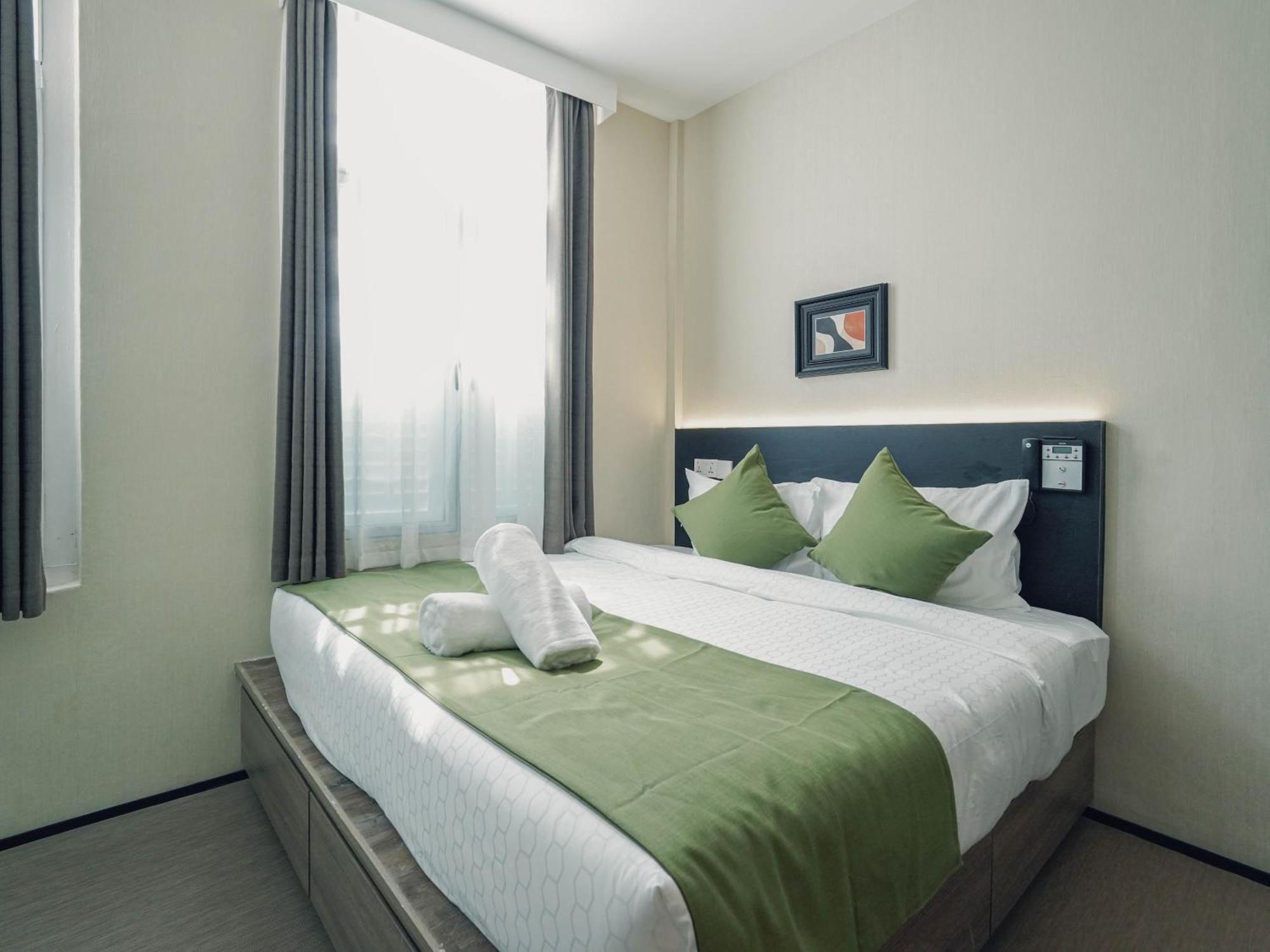 A Chinatown- Newly Renovated Hotel