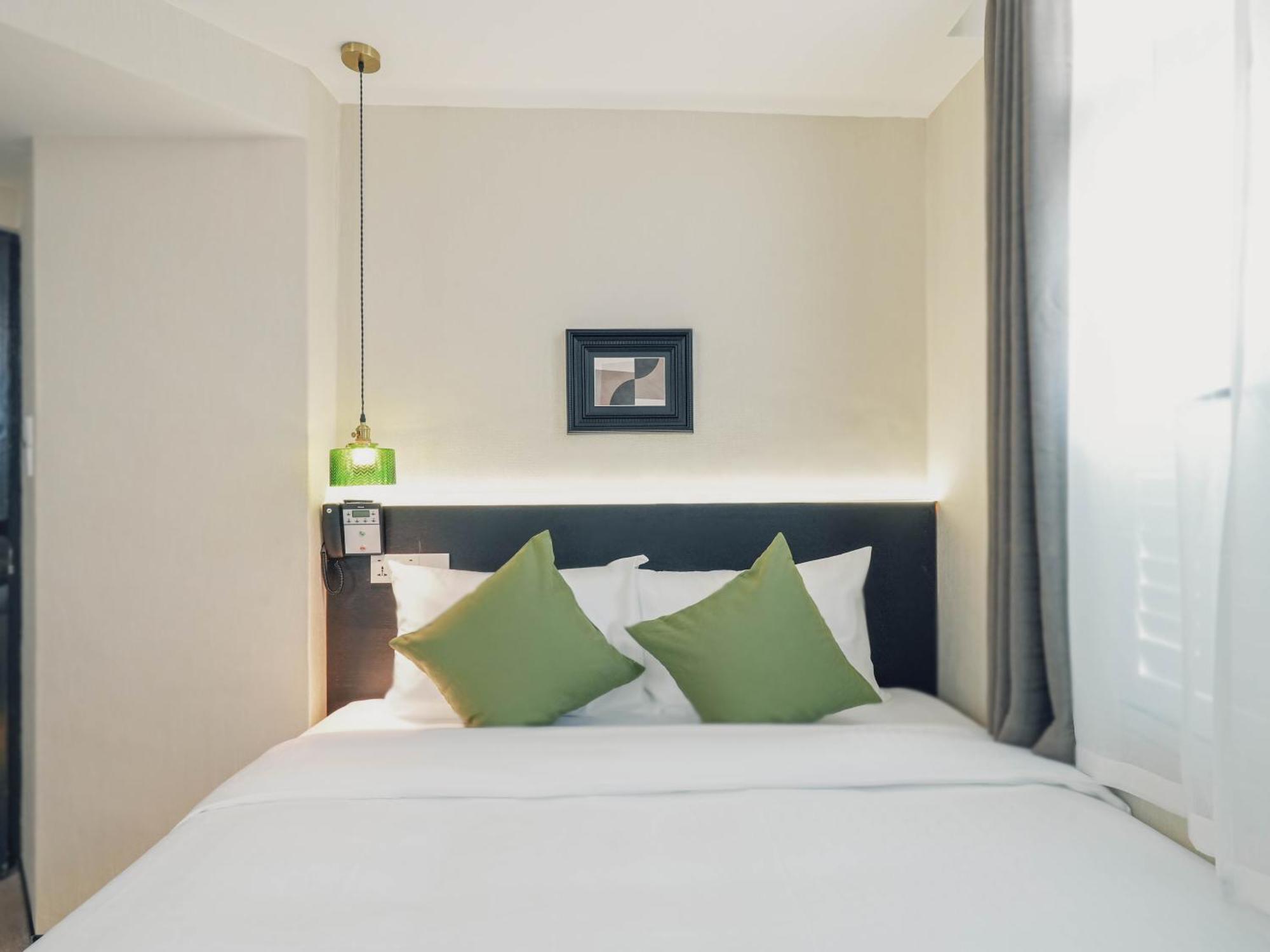 A Chinatown- Newly Renovated Hotel Singapore