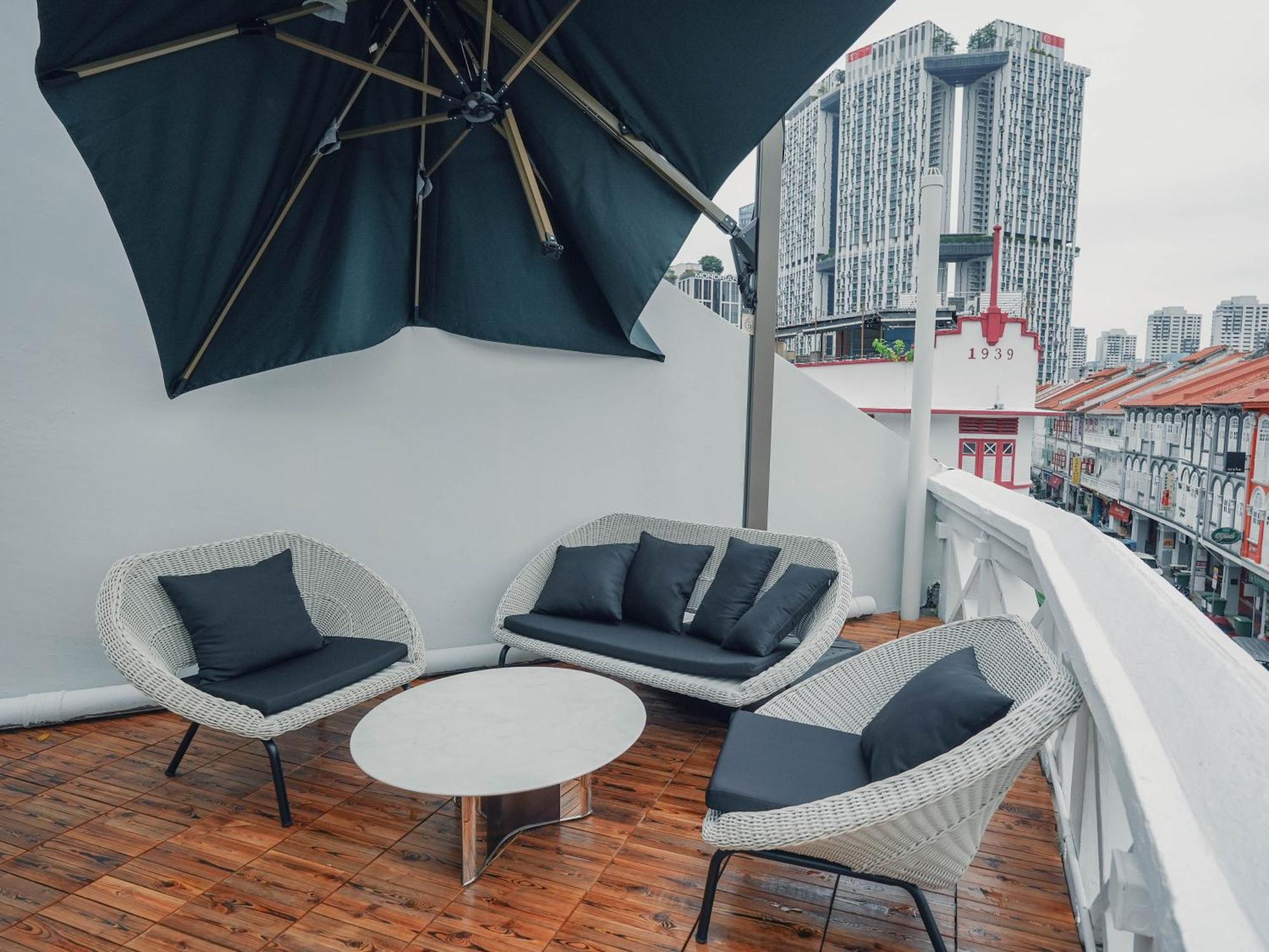 Hotel A Chinatown- Newly Renovated